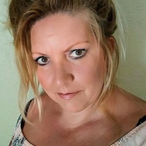 Meet your Posher, Riki